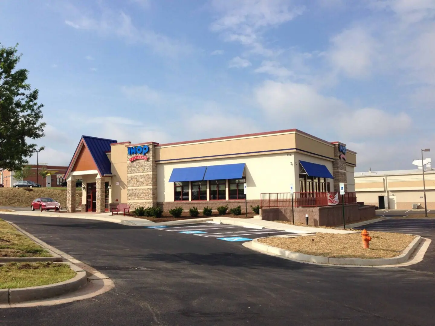 IHOP restaurant now open at Willow Lawn